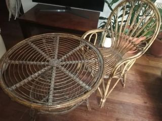 Muebles mimbre vintage: mesa + 2 sillas