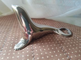 Abridor botellas o decoración , foca metal