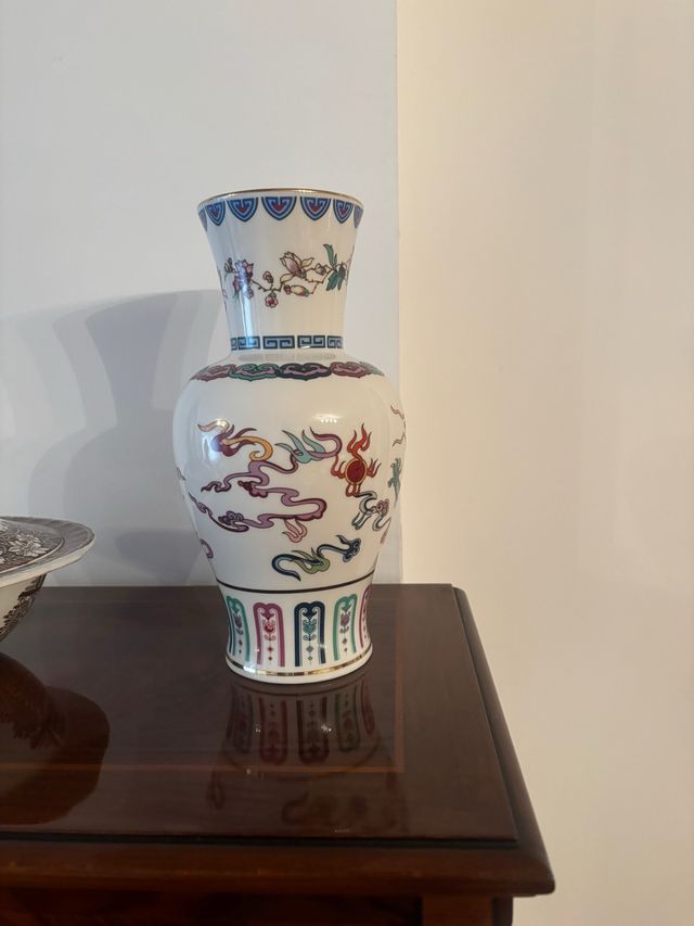 Jarrón chino dragón porcelana