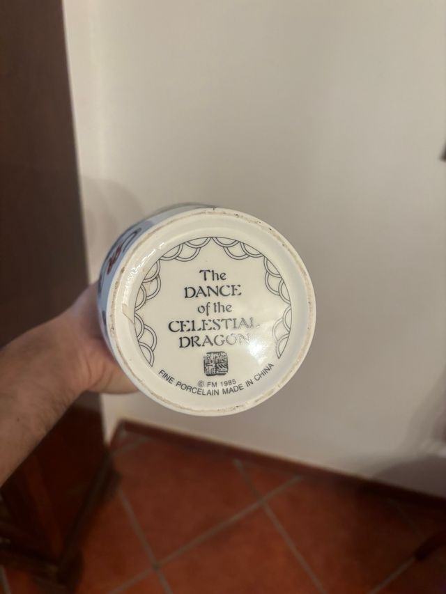 Jarrón chino dragón porcelana