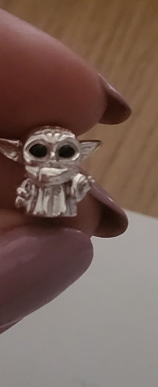 Charm Plata Baby Yoda