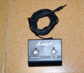 Pedal Marshall para amplificador guitarra