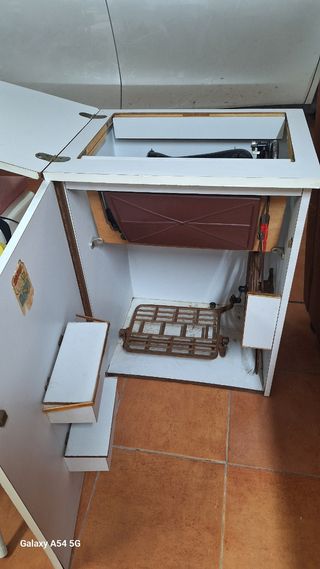 Máquina coser antigua