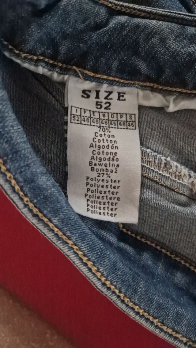 Jeans vita alta svasati push-up