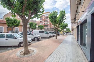 Local comercial en venta en Petrer