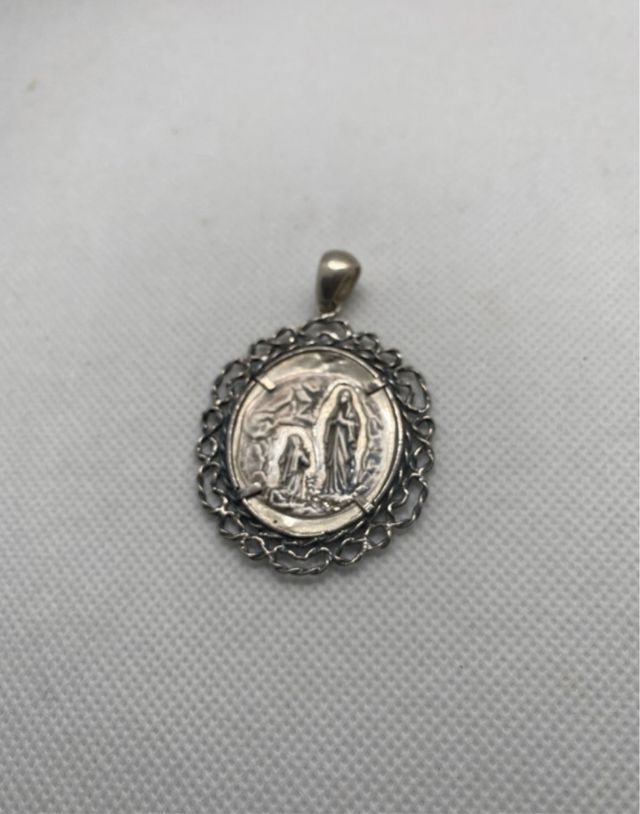 Medalla Virgen Lourdes plata