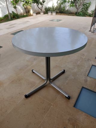 Mesa terraza redonda metal blanco de 89 cm de diám