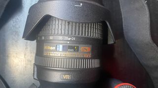 Cámara réflex: Nikon D810 + objetivos