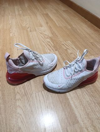 Zapatillas Nike Air Max 270 - Talla 36 de segunda mano por 30 EUR en La  Folleca en WALLAPOP