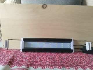 Pantalla LED acuario - blanca y negra
