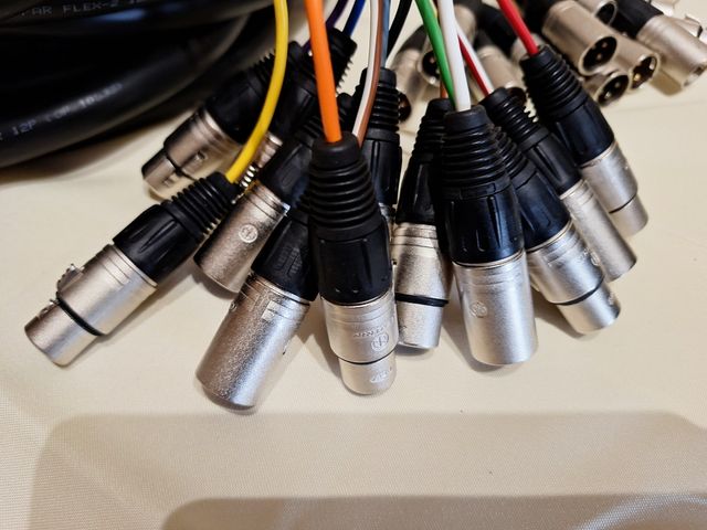 Manguera escenario de 12 pares de audio coloreados