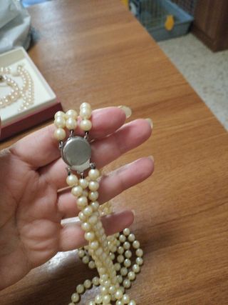 Collar 3 hileras perlas beige
