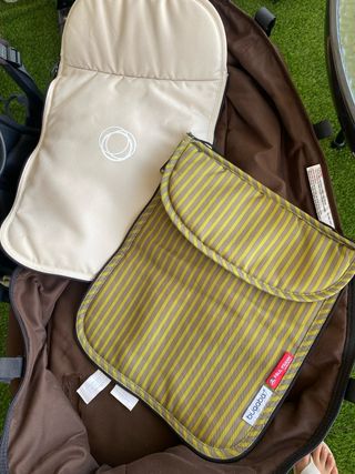 Capazo Bugaboo marrón con dos funda