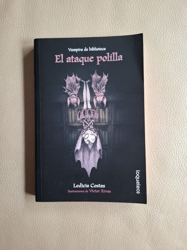 Vampira de biblioteca: ataque polilla (Spanish ...