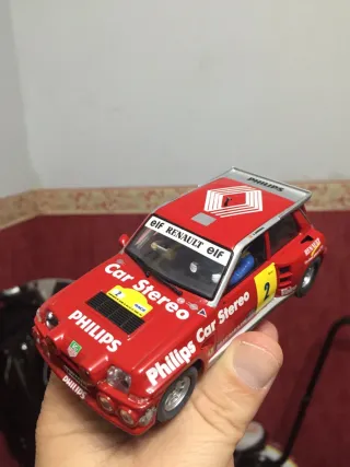 Scalextric C4 GT: Coches y extras