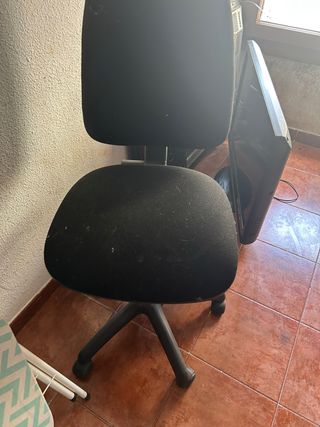 Silla oficina giratoria negra
