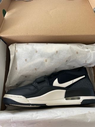 Air Jordan Legacy 312 Low - Blanco y Negro