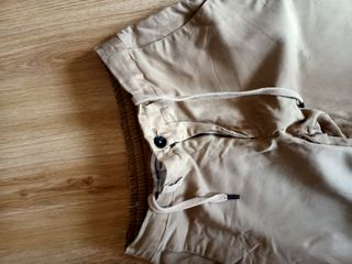 Pantalones jogger Zara beige