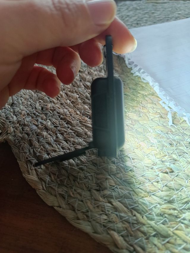 Llavero con luz led recargable