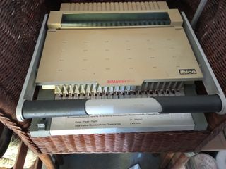 IBICO ibiMaster 400: Rilegatrice