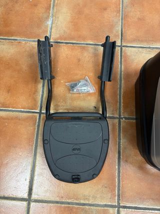 Top Case Givi Royal Enfield Classic 350