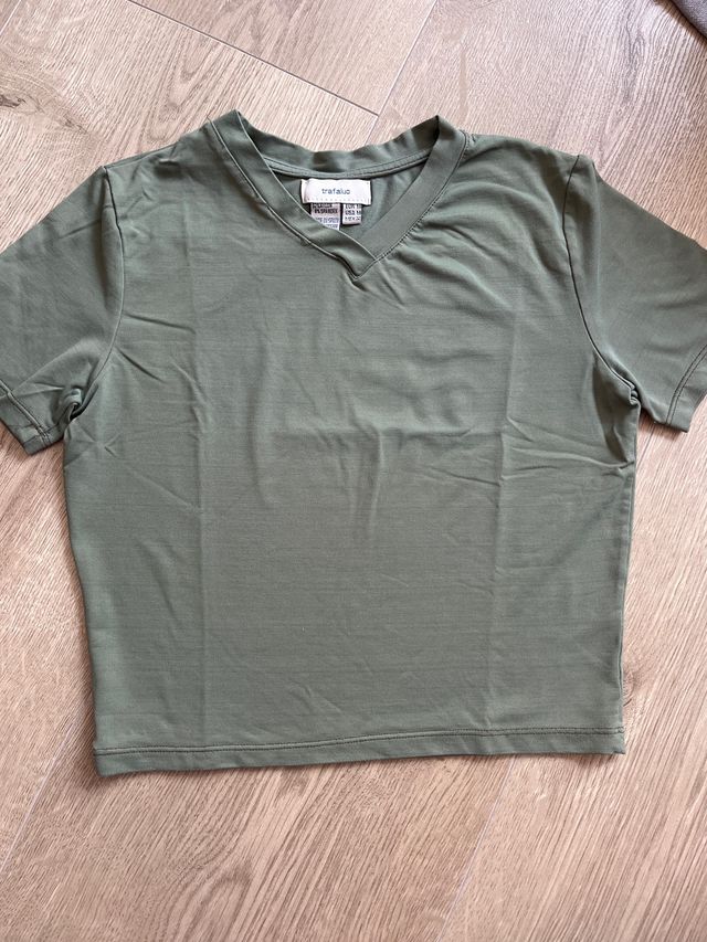 Camiseta Trafaluc (Zara) verde oliva