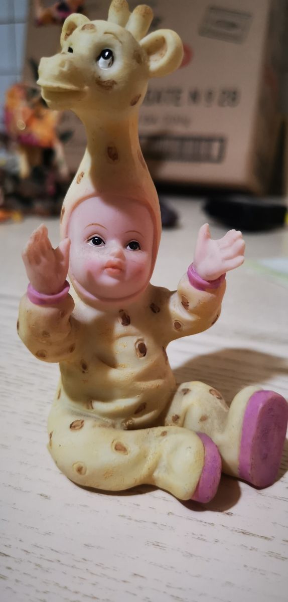 statua piccolo bimbo les alpes.