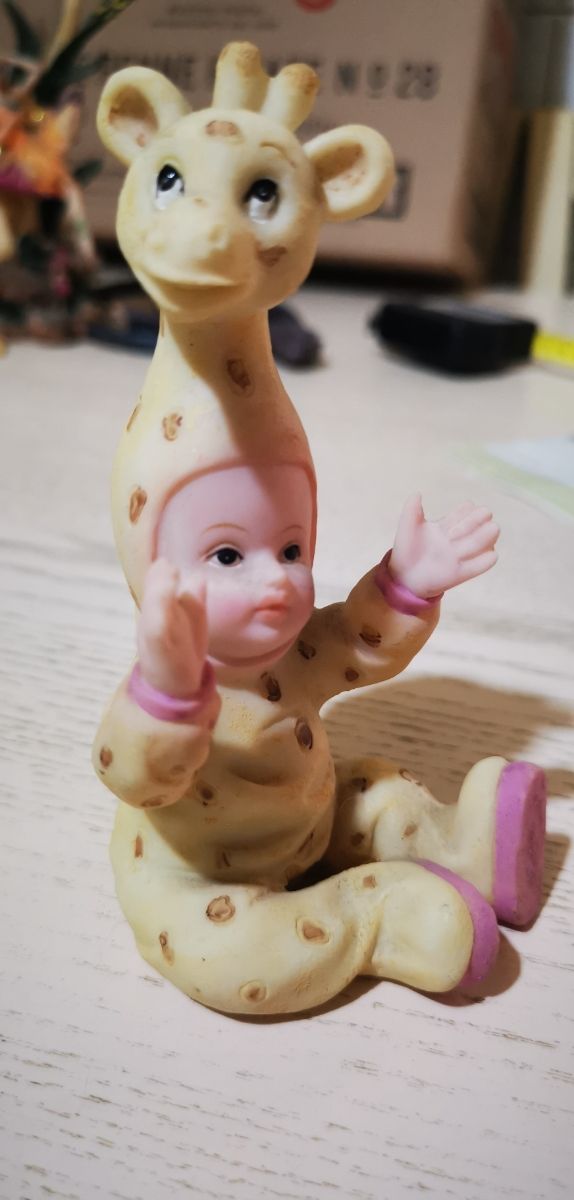 statua piccolo bimbo les alpes.