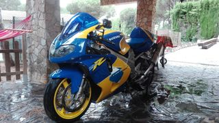 Suzuki TL1000R - Azul y Amarilla