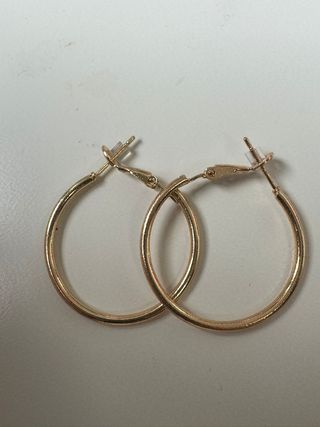 Pendientes de aro dorado