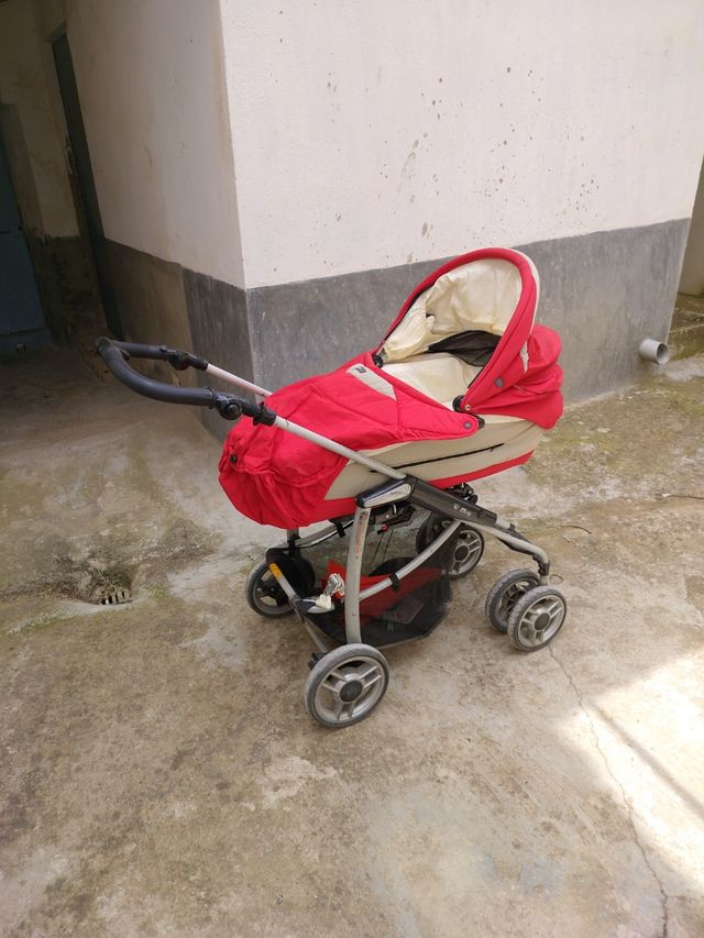 Coche Bebecar rojo
