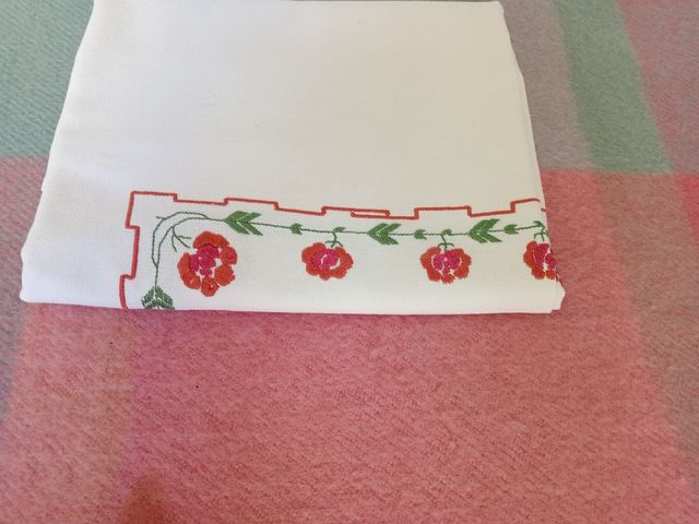 Mantel bordado vintage