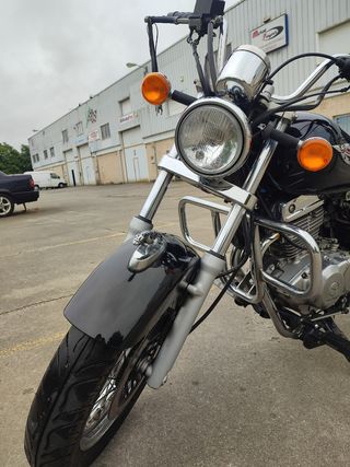 Suzuki Marauder 250cc