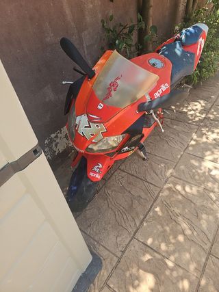 Aprilia RS 50 - Moto