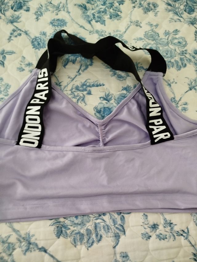 Top deportivo Shein morado L