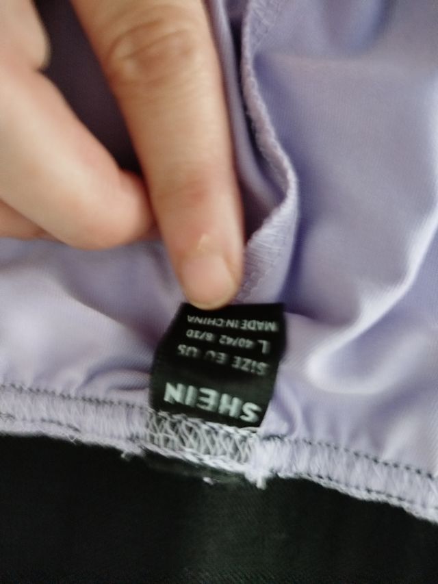 Top deportivo Shein morado L