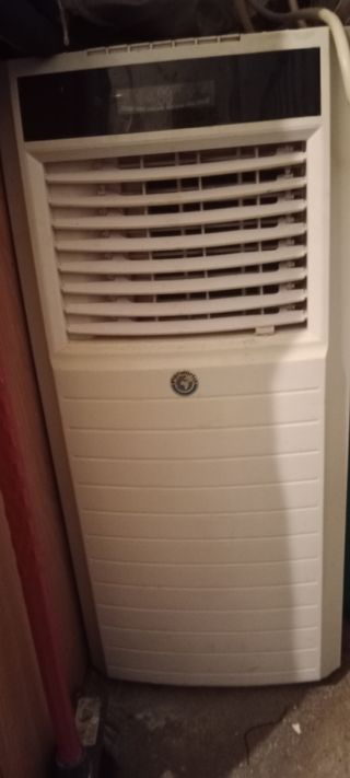 Aire acondicionado portátil Fanworld con su tubo