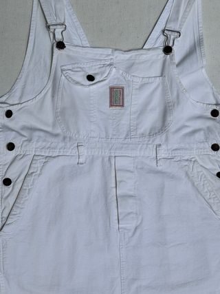 Peto vaquero blanco estilo vestido.