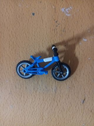 Bicicleta pequeña Playmobil azul