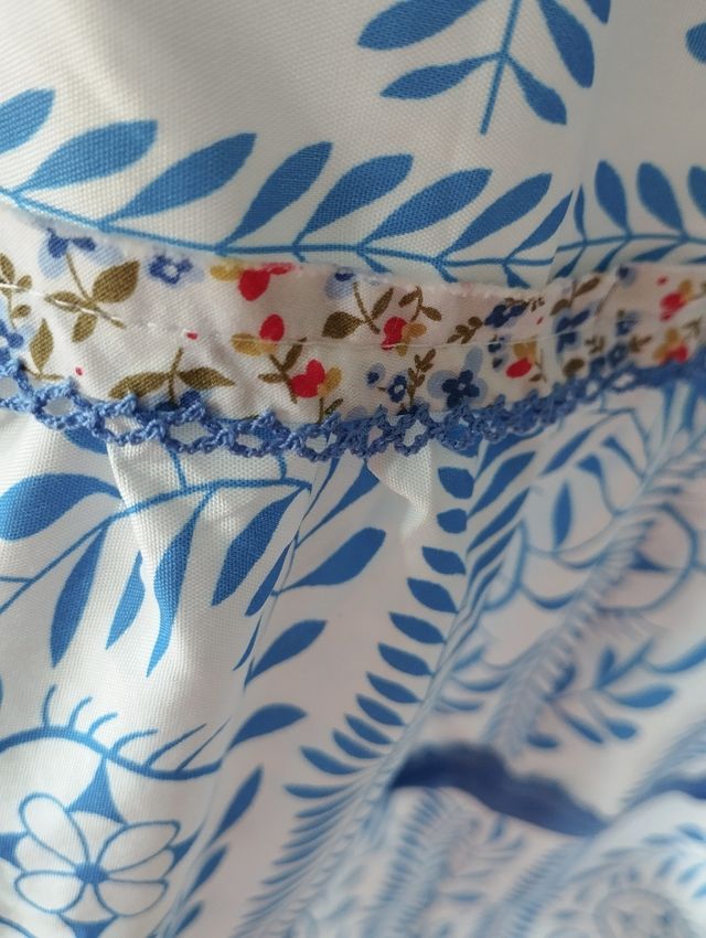 Vestido largo azul y blanco