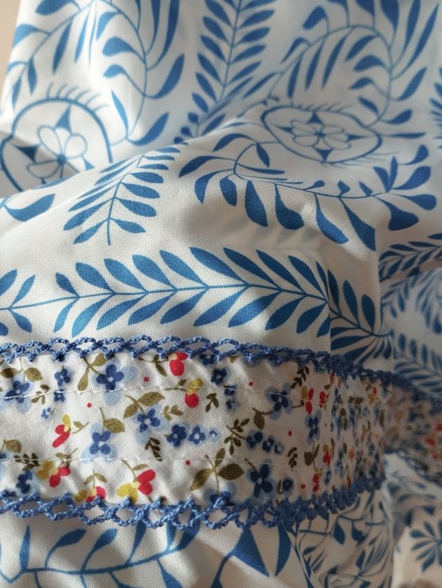 Vestido largo azul y blanco