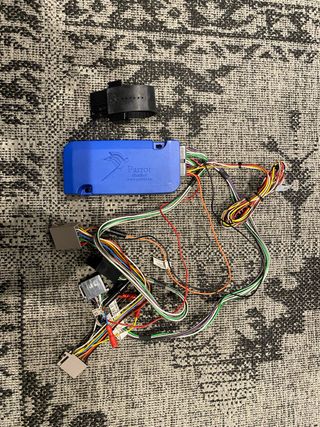 Centralita y cableado Parrot MK6100
