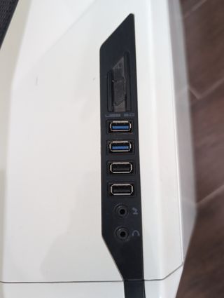 NZXT Torre PC Blanca - ATX