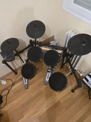 Alesis Nitro Mesh Kit - Batería electrónica