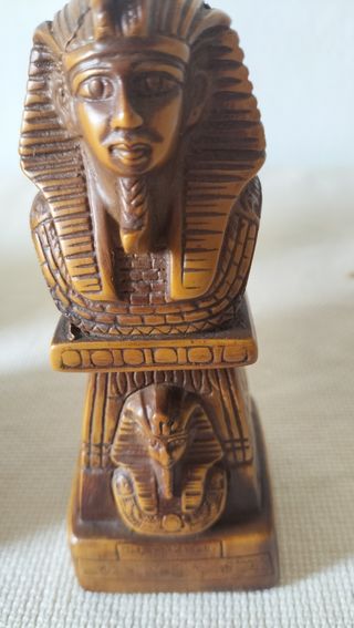 Statue