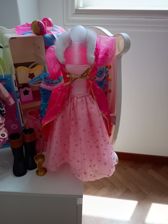 Armario Nancy y  preciosos conjuntos .