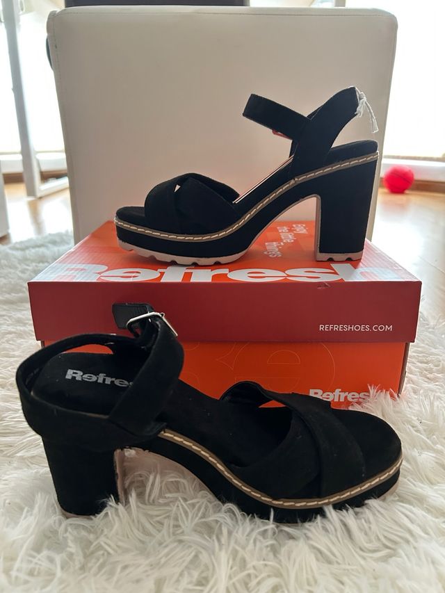 Sandalias Refreshoes negras