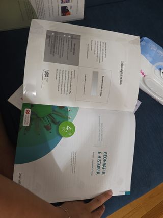 Geografía e Historia 4º - Libro de texto en for...