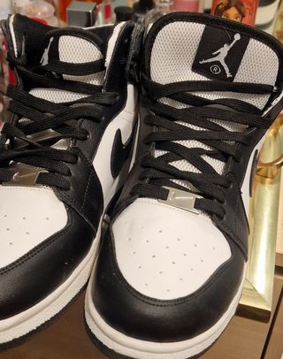 Nike Air Jordan 1 Mid - 39 EU