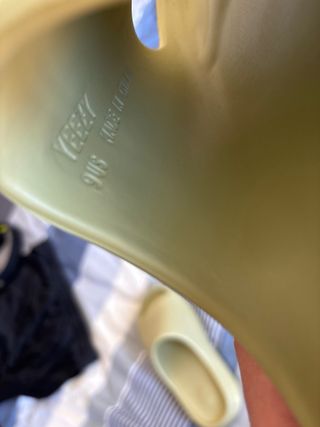 Adidas Yeezy Slides - Verde Oliva